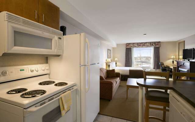 Super 8 by Wyndham Fort Nelson BC