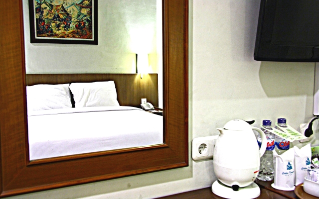 Cakra Kembang Hotel