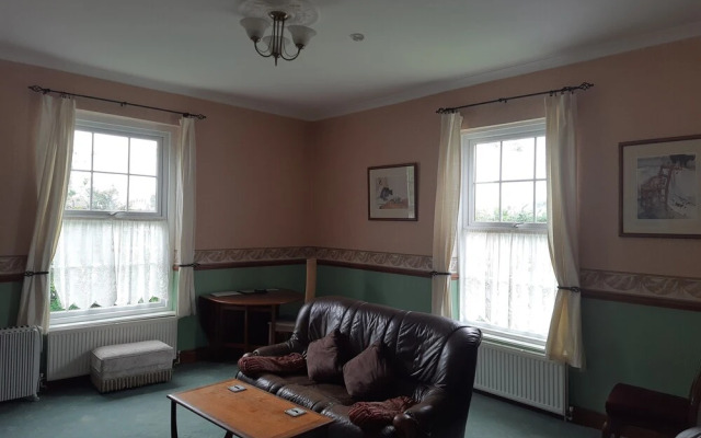 Self Contained Apartment in Winterton Hall