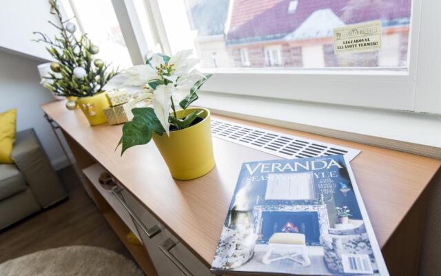 Warm & Friendly Apartment II.