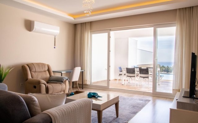 Spacious Perfect Flat With Private Pool