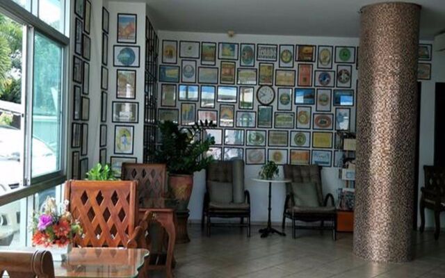 Lomsabai Apartments