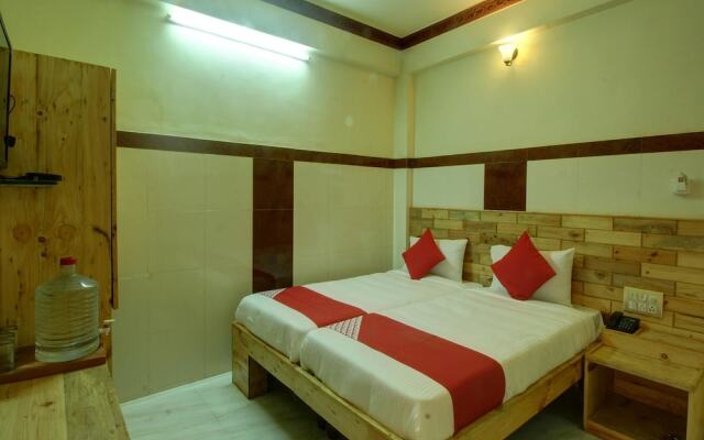 OYO 30673 K R K Residency