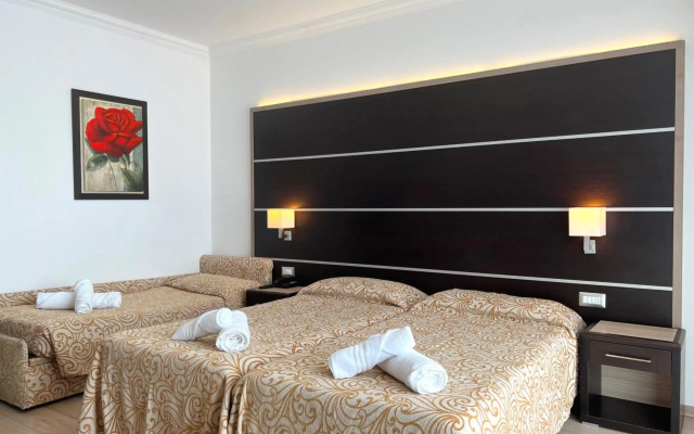 Hotel Bazzanega
