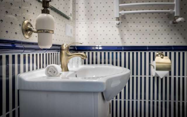 Karmelicka Stylish Studio by Renters