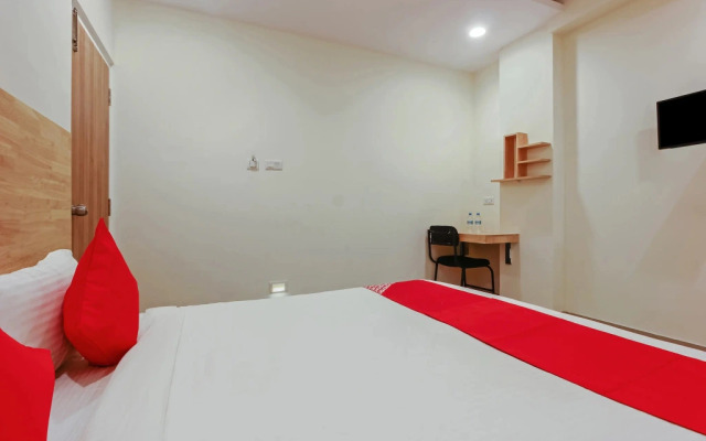 OYO Flagship 76687 Ramoji Kothapet