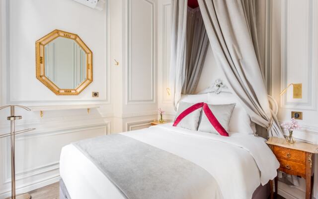 Luxury 3 Bedroom 2 Bathroom Palace Apartment - AC - Louvre