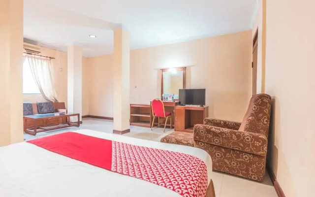 OYO 94759 Hotel Taman Cibinong