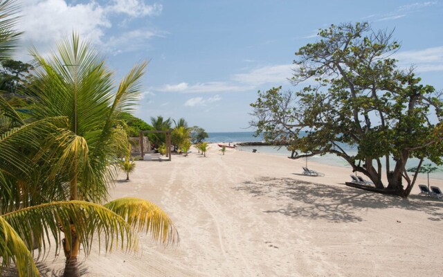 Villas in Pristine Bay