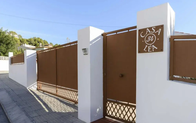 House in Alcalali With Mountain Views & Pool