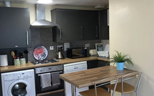 Charming 5-bed Apartment in Edinburgh