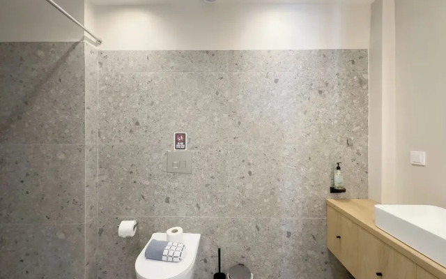 Amber Studios & Suites by halu