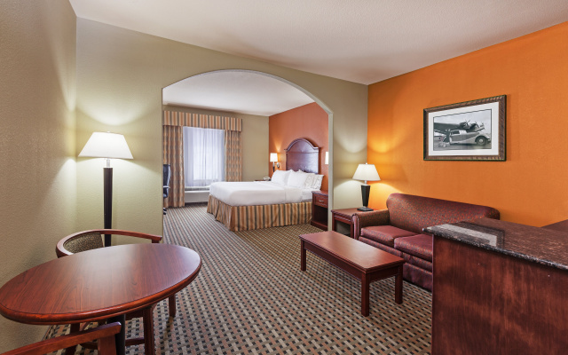 Holiday Inn Express & Suites East Amarillo by IHG