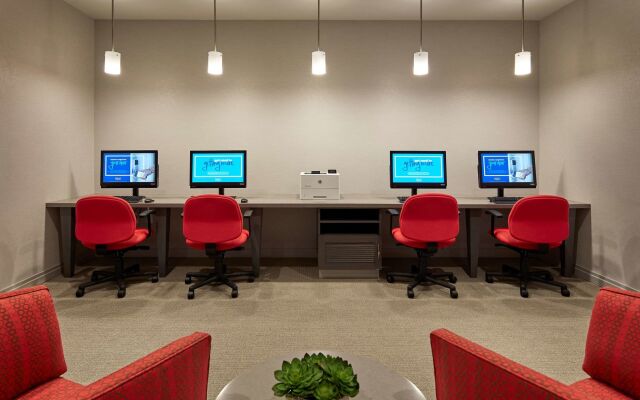 Hampton Inn Long Beach Airport