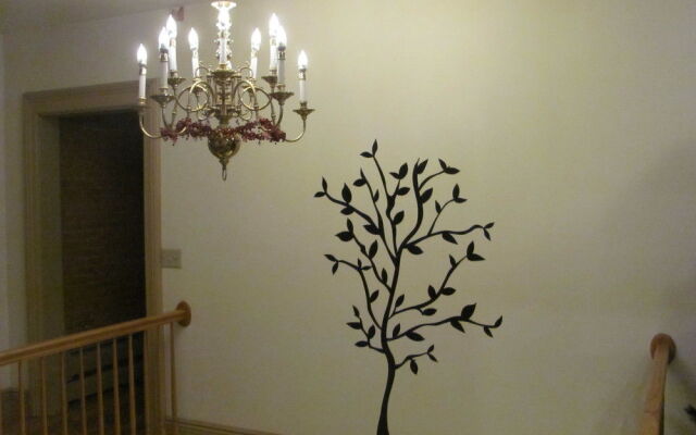 Oak Valley Inn & Suites