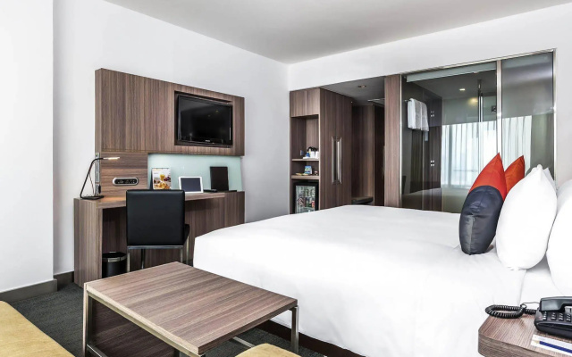 Hilton Garden Inn Bangkok Silom