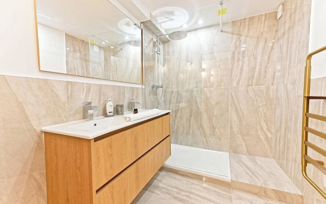 Sublime Air-conditioned Flat Galeries Lafayette