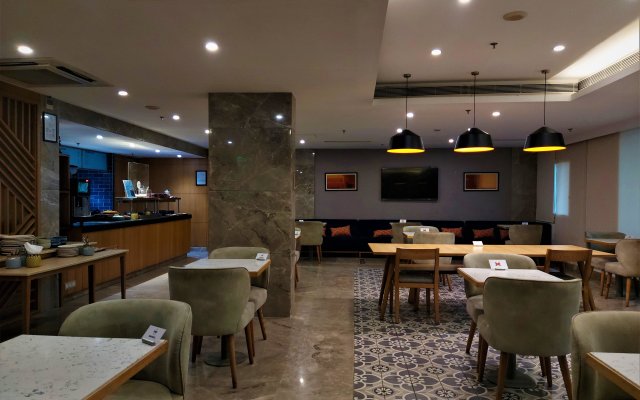 Holiday Inn Express Ahmdabad Prahlad Nagar, an IHG Hotel