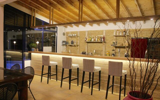 Mare Vista Hotel - Epaminondas