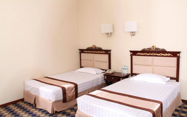 Sky Man Hotel