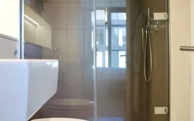 Quarter Mile Flat With Stunning Meadows View