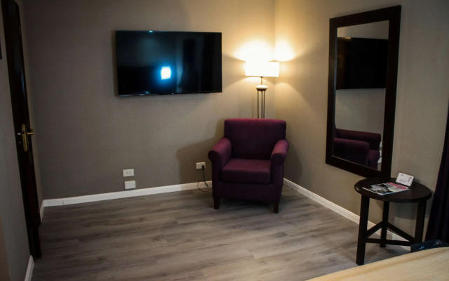 Howard Johnson Plaza Buenos Aires Florida Street by Wyndham