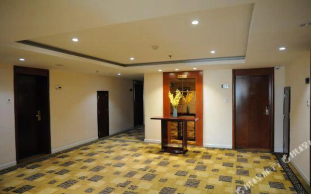 Dongfang Hotel