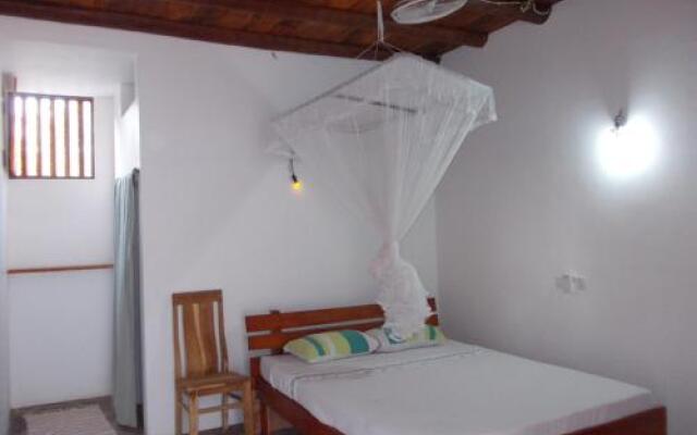 Dolce Vita Surf Rest Point