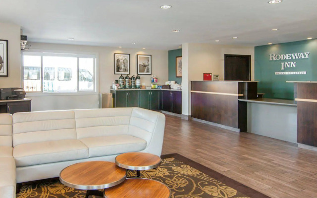 Rodeway Inn Portland Airport