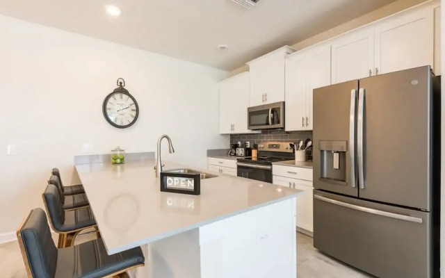 Super Nice Home Prime Location