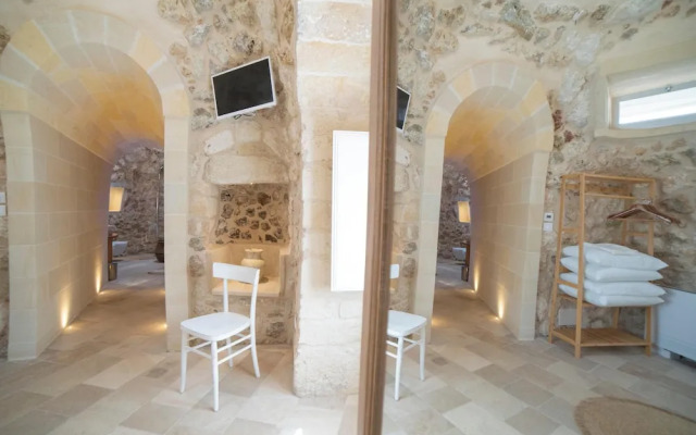 Trullo Meraviglia With Garden And Pool