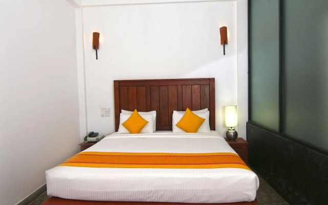 Airport City Hub Hotel