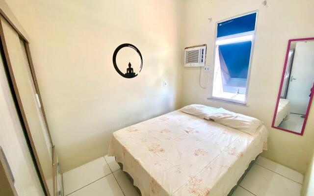 Flats funcionais com AR em importante avenida da cidade