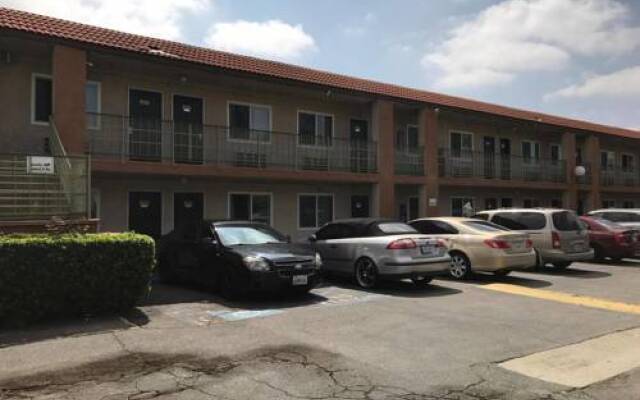 Golden Bear Inn