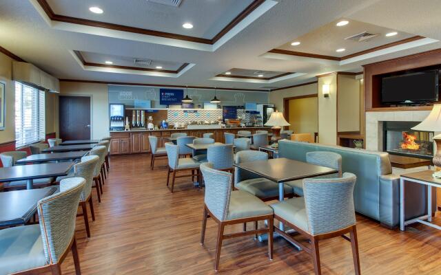 Holiday Inn Express Hotel & Suites Lancaster-Lititz by IHG
