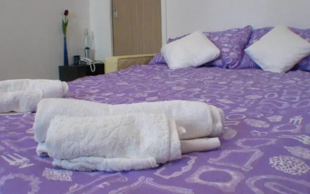 Alma's 34 Studio Apartman