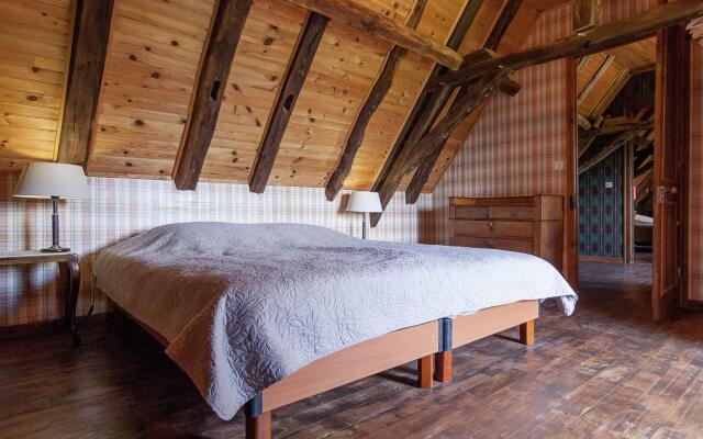 Quaint Mansion in Aquitaine estate with private garden