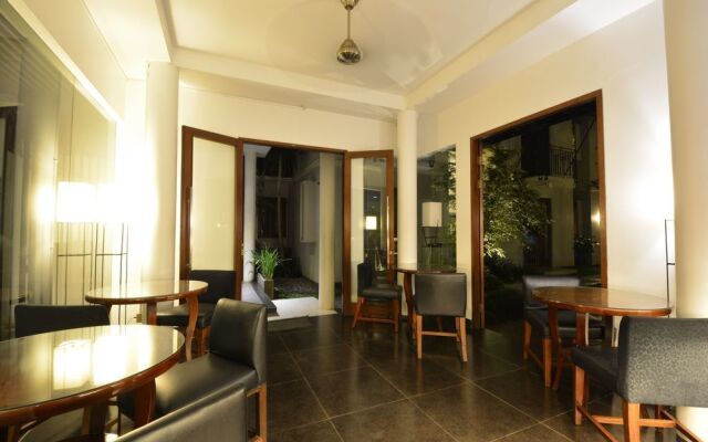 ZEN Rooms Kemang Ampera