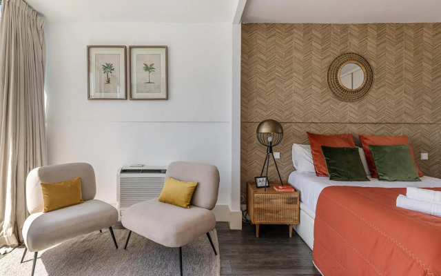 BNBHolder Luxury Triplex CHAMBERI