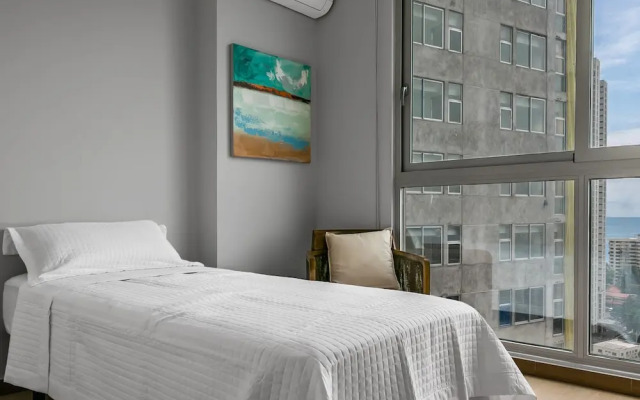Modern Deluxe Ocean View