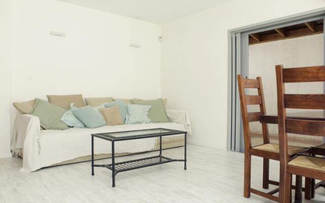 Amzaleg – Neve Tzedek – Unique 3 Story Condo