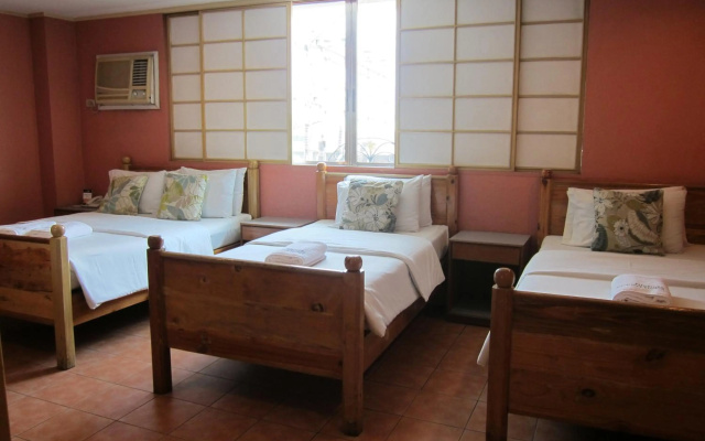 Nichols Airport Hotel
