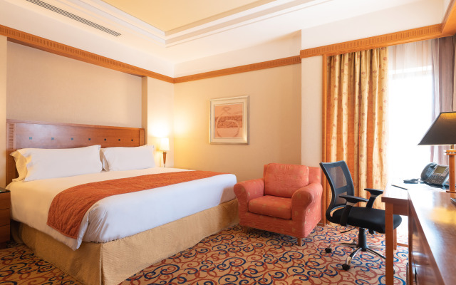 Holiday Inn Kuwait by IHG