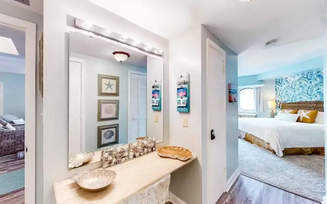 Surfside Resort #404