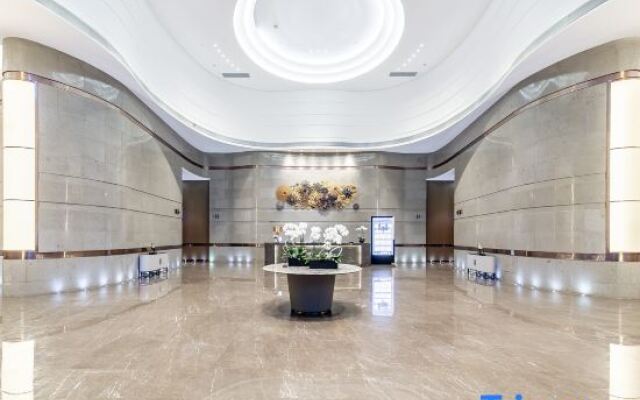 Platinum Stearns Hotel
