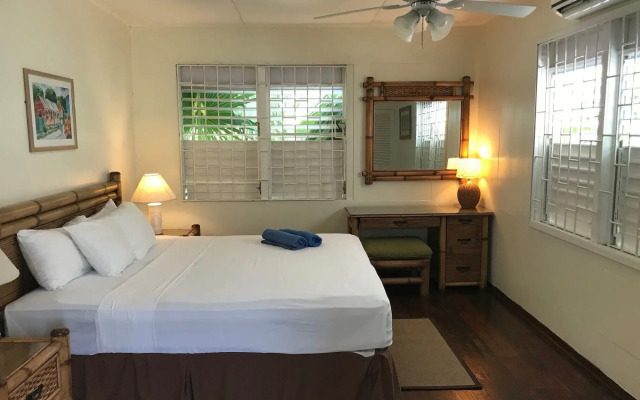 Coconut Court Beach Hotel