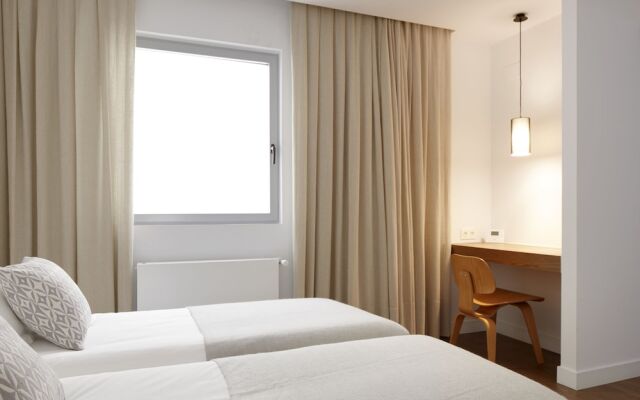 Zurriola Loft Apartment by FeelFree Rentals