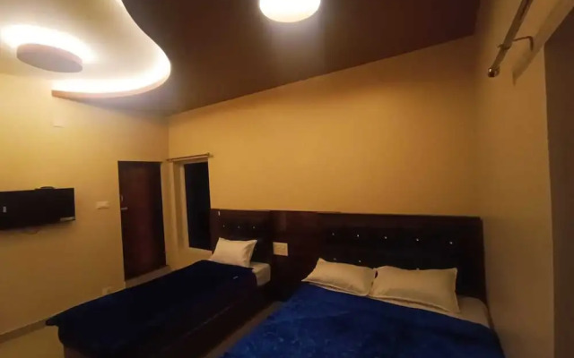 Rose garden enclave for families