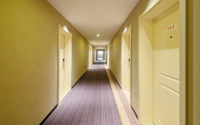 Home Inn (Chengdu Dianxin Road Huaxi Medical University)