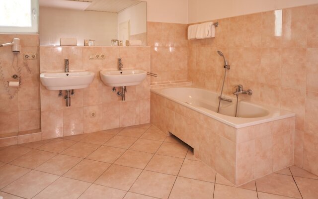 ARRIVEL Pension Haus am Bach